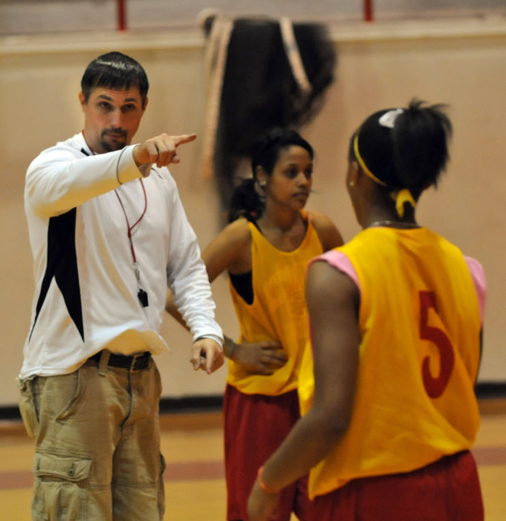 Hoover retained as Rock Island girls' basketball coach